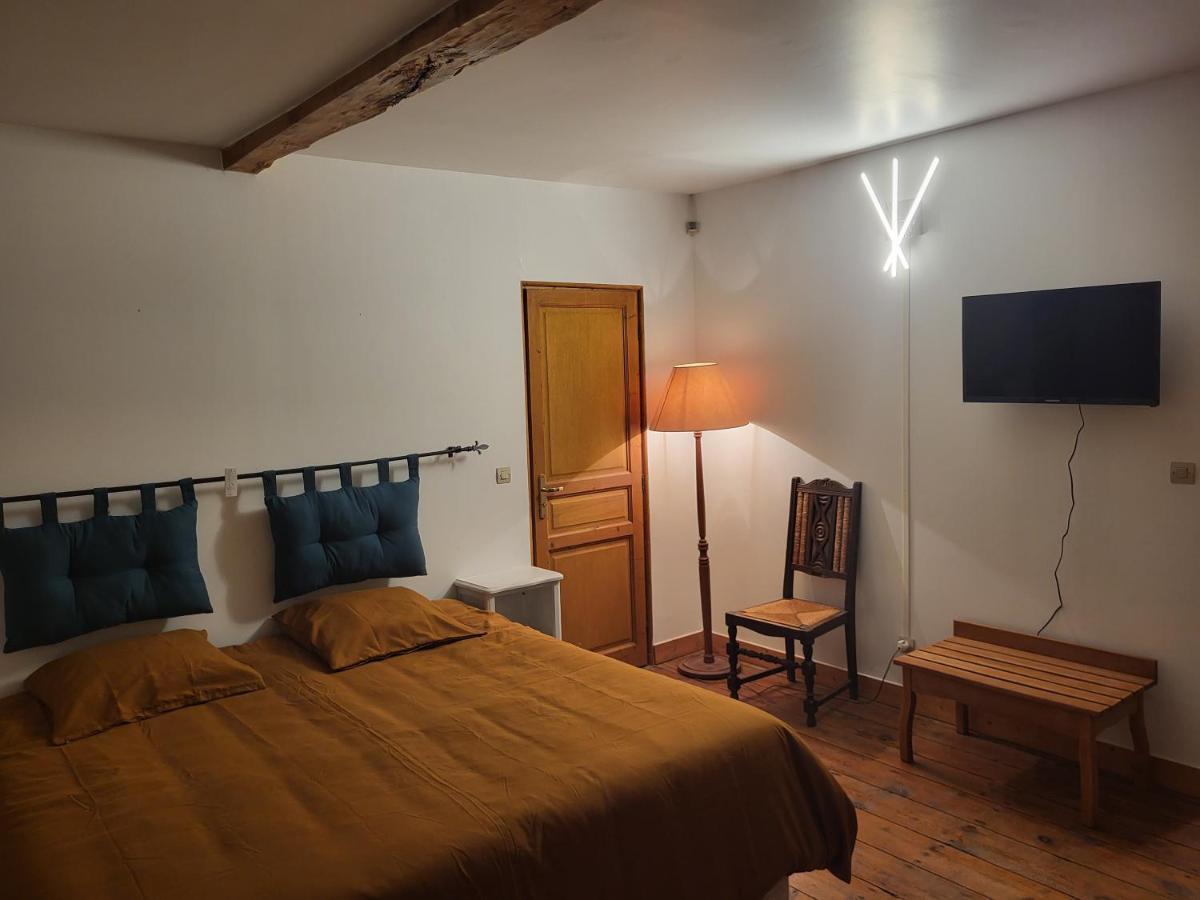 Domaine De La Sarrotte Bed and Breakfast Saugon Buitenkant foto