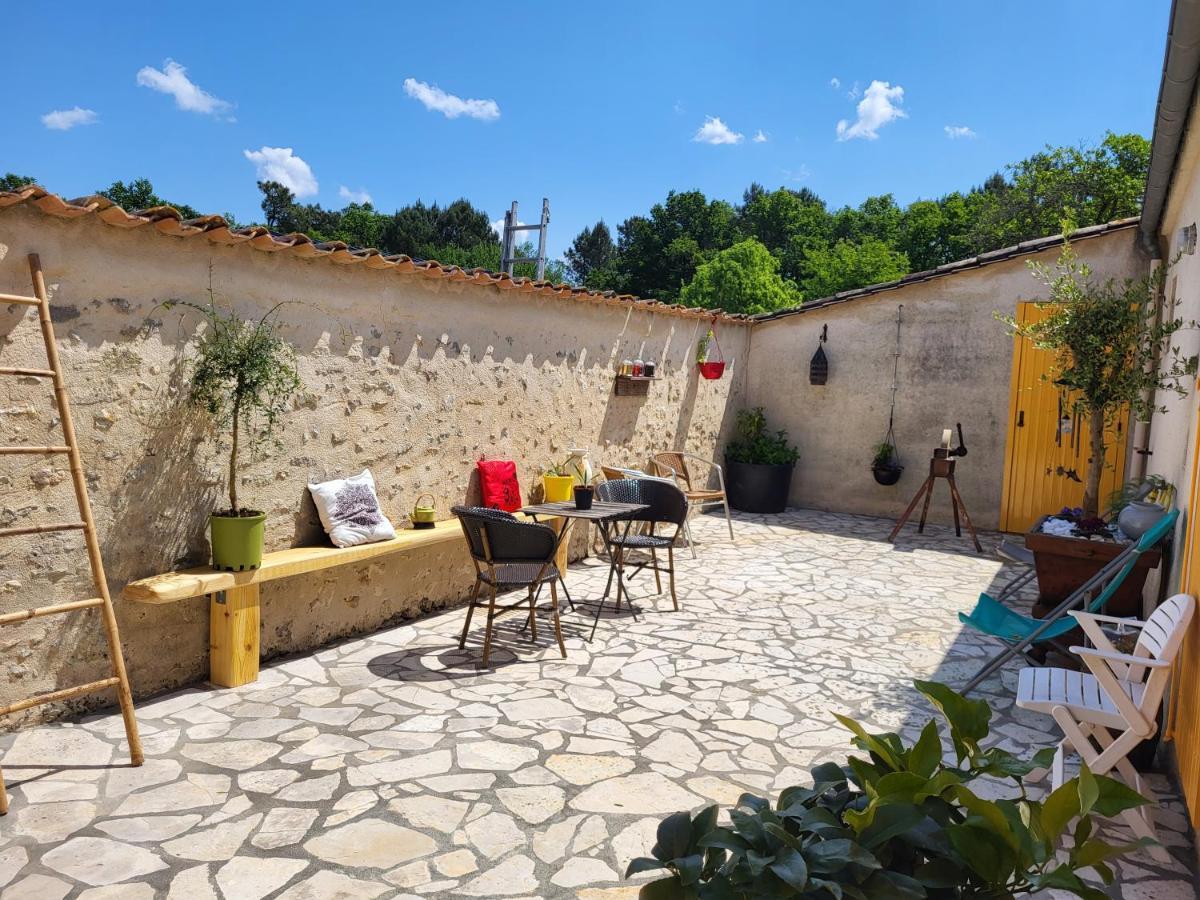 Domaine De La Sarrotte Bed and Breakfast Saugon Buitenkant foto