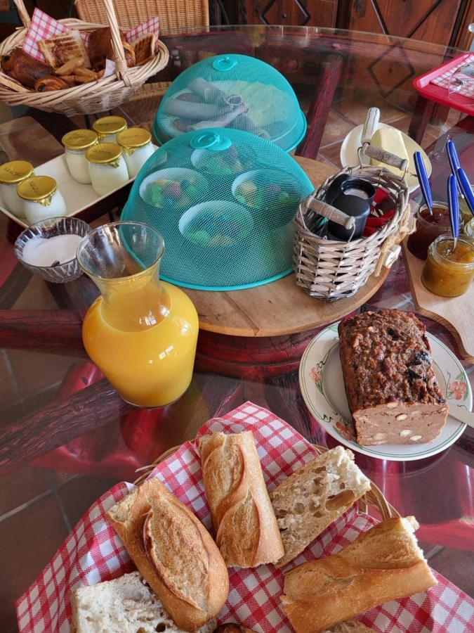 Domaine De La Sarrotte Bed and Breakfast Saugon Buitenkant foto